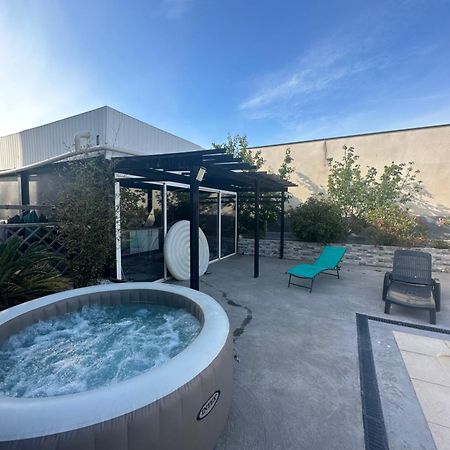 Superbe Appartement Avec Piscine Et Spa Privatif Villeneuve-les-Beziers Ngoại thất bức ảnh